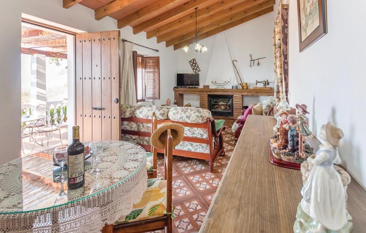 הוילה Sayalonga Casa Lola מראה חיצוני תמונה